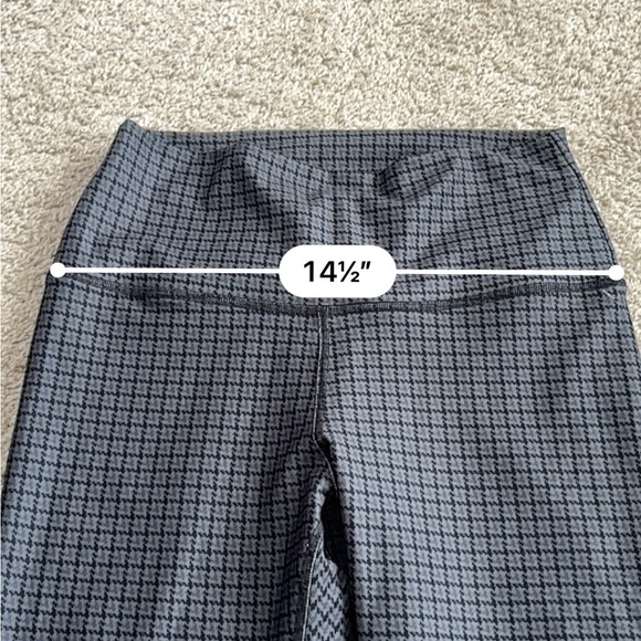 Gilly Hicks Women’s Gray Plaid Active Leggings Size Medium - Picture 6 of 6